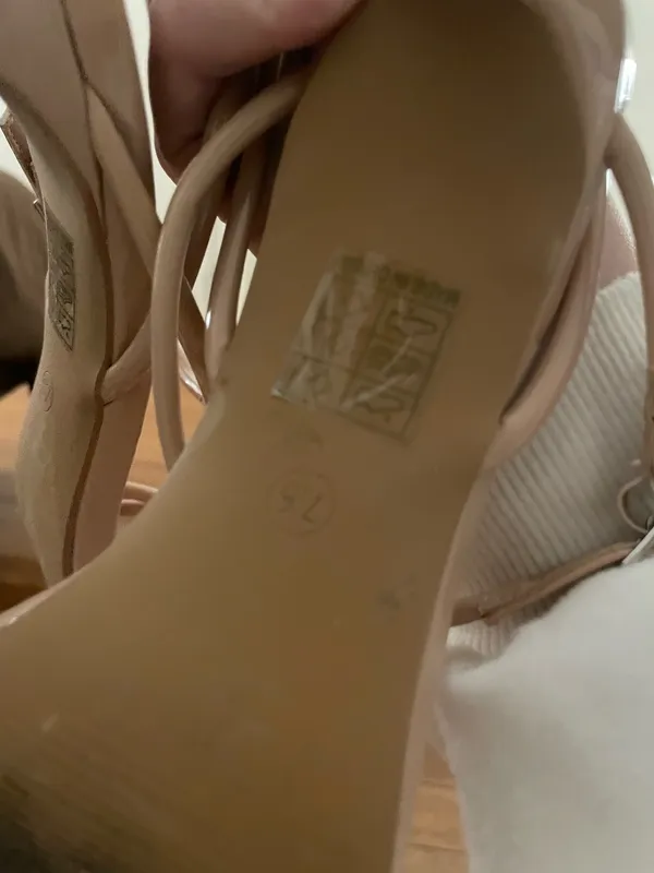 Beige Heels Tan Size 7.5 - Image 3