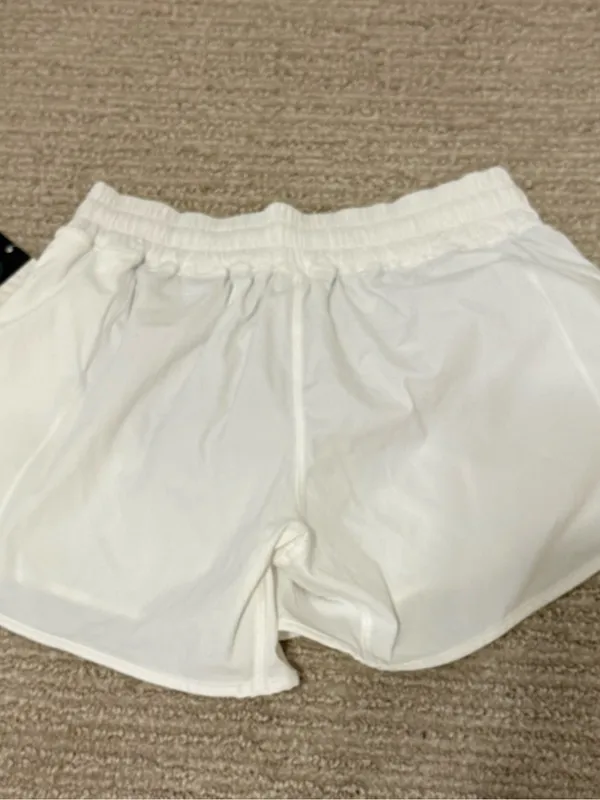 Lululemon Hotty Hot Short White Size 4 - Image 4