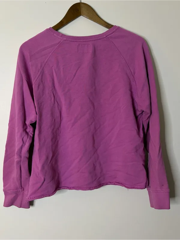 Pact Medium Cropped Crewneck Sweatshirt in Bright Orchid Pink - Image 2