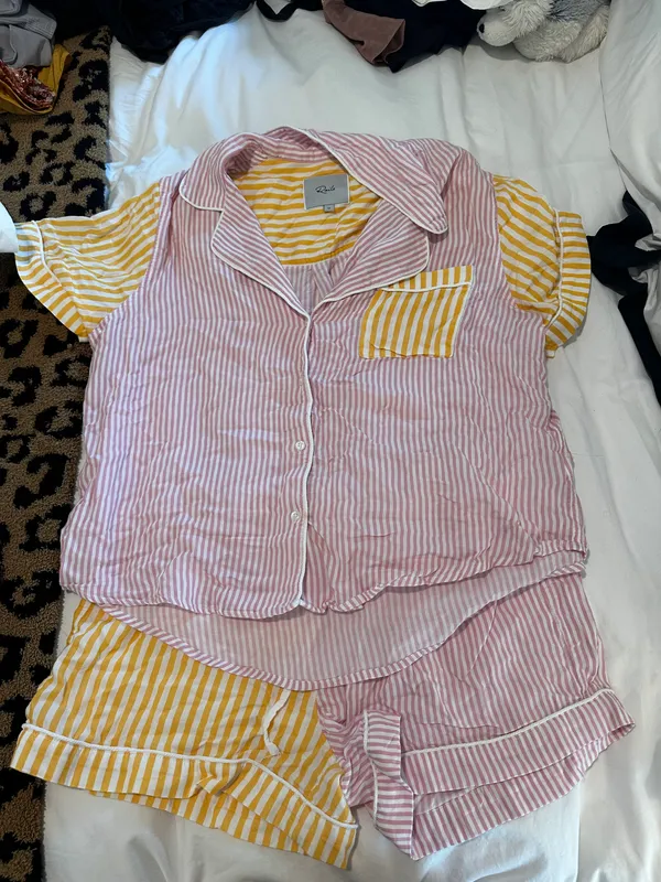 Rails Pajamas Pink And Yellow Striped Size Medium - Image 3
