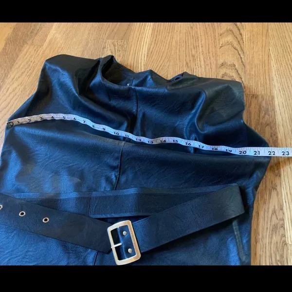 NWOT venti6 Italy Faux Leather Shoulder Pad Mini Dress size L - Image 7