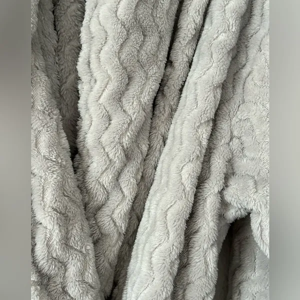 PLUSH GEO ROBE one size - Image 7