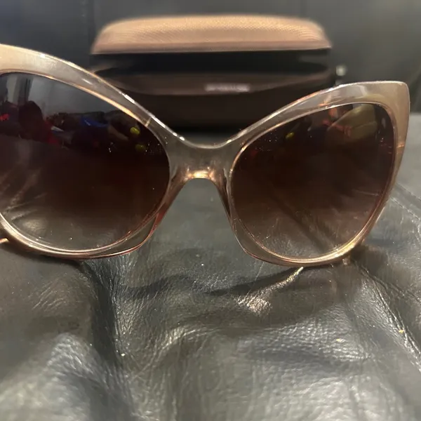 Chic Brown Sunglasses - Image 12