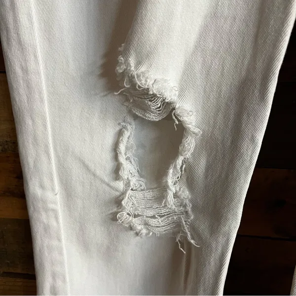 Risen White Distressed Jeans‎ Size 15/32 - Image 6