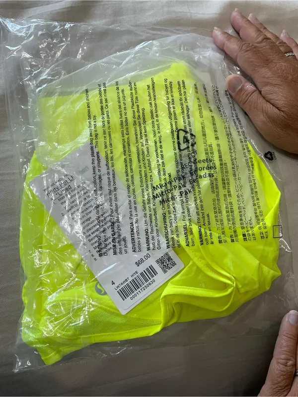 Neon Yellow Lululemon Hotty Hot LR 4” size 4 - Image 2