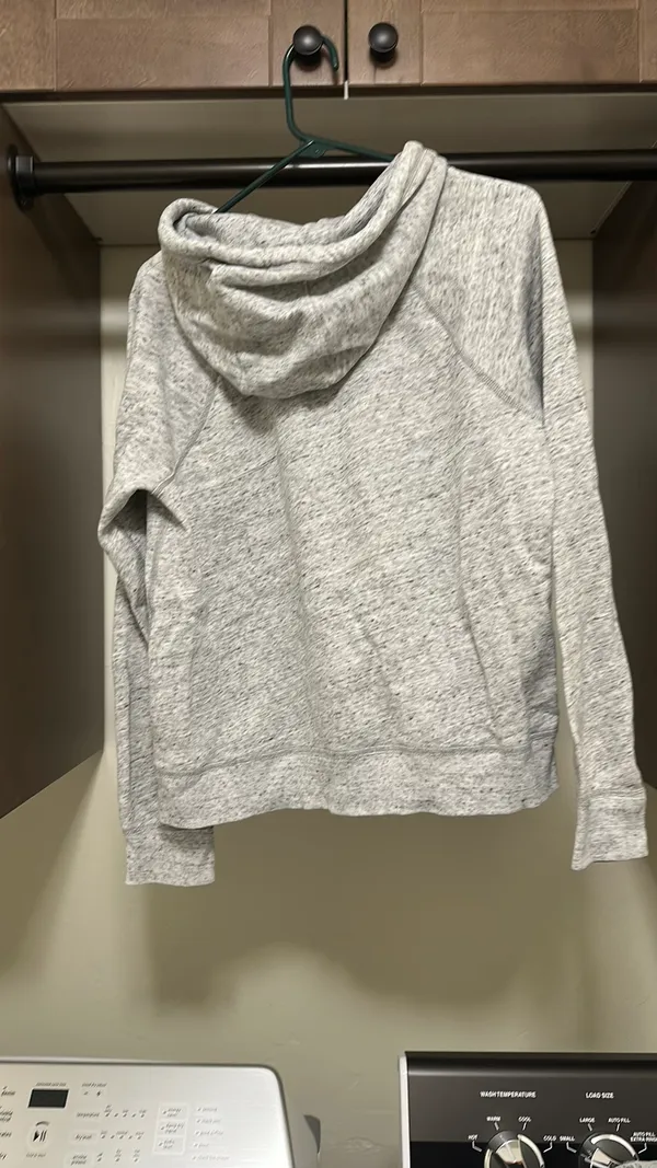 Abercrombie & Fitch Sweatshirt - Image 4