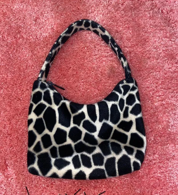 Tri Coastal Design Leopard Small Purse - Image 2