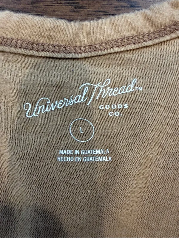 Universal Threads Tan Crewneck Tee Size Large - C45-043 - Image 2