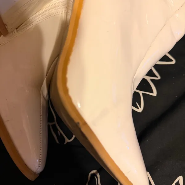 Boots White Size 8.5 - Image 6