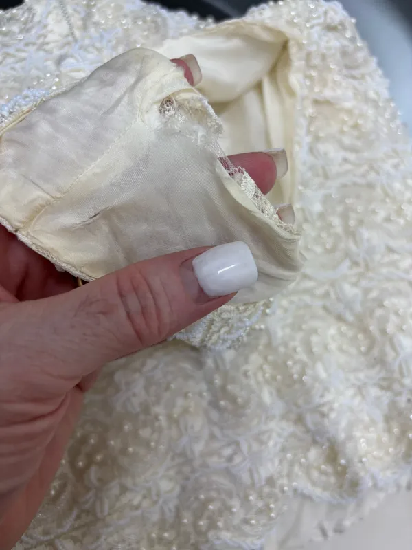 Vintage 1960s Regalia Imports Beaded Silk Lace Top Sleeveless Shell Cream S - Image 8