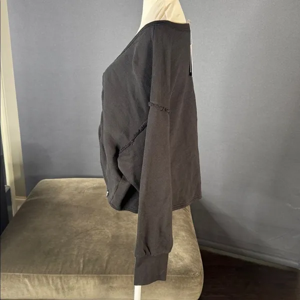 Women’s Joy Lab Black Cinch Front V-Neck Long Sleeve Casual Sweater Size L NWT - Image 4