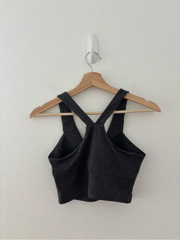 Quince flowknit ultra soft performance cropped tank in heather charcoal - Image 4