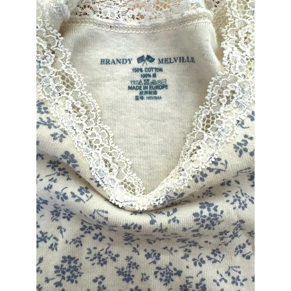 Brandy Melville - Ronnie Floral Lace Trim Sleeveless Tank in Cream & Blue - Image 2