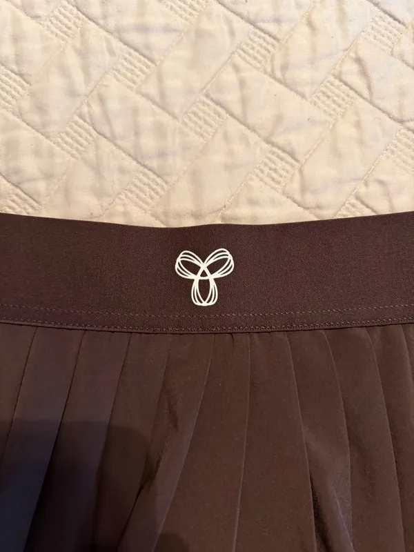 TNA Aritzia Skirt Tennis - Image 3