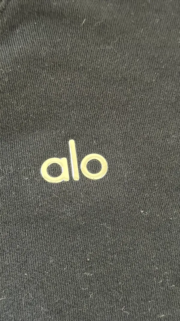Alo Yoga Crewneck Accolade Pullover - Image 3