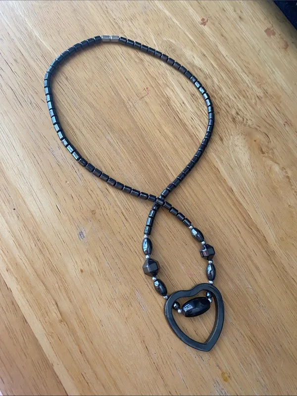 Gunmetal gray hematite stone authentic heart necklace - Image 4