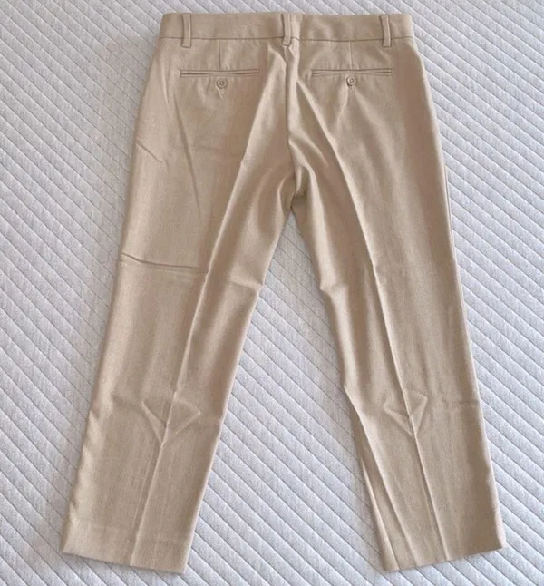 Gap Women’s Khaki Pants - Image 12