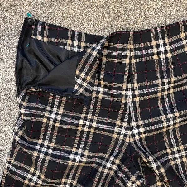Talbots Women's Plaid Trousers Pants Size 12 - Image 3