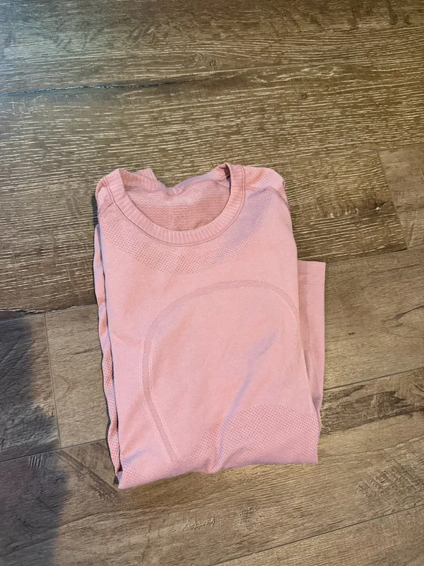 Lululemon Swiftly Long Sleeve - Image 4
