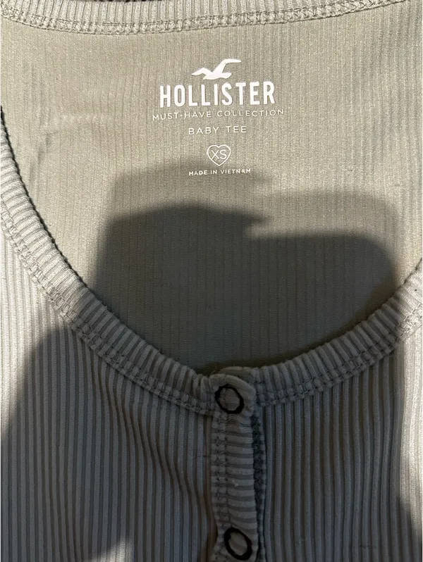 Hollister Long Sleeve - Image 2