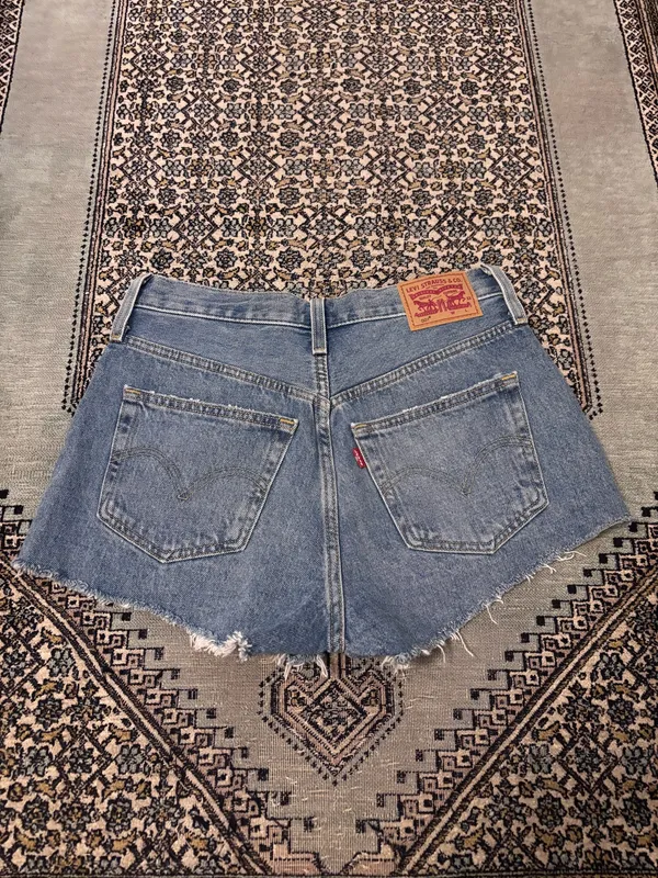 Levi’s 501 Shorts - Image 2