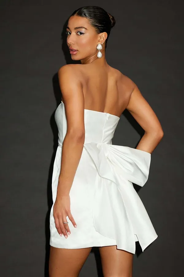 NWT Lulus Soiree Hour White Satin Strapless Bow Mini Dress Party Cocktail Sz XS - Image 2
