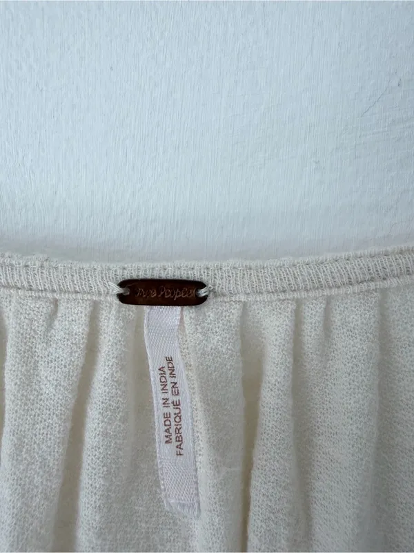 Free People NWTs Desert Sands Cream Blouse Deep V size XS Embroidered - Image 8