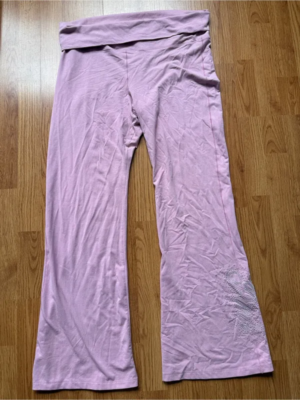 VS Pink Foldover Flares Size Extra Large - Image 2