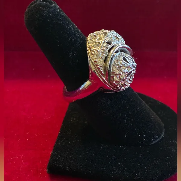 Vintage-Style Rhinestone Filigree Statement Ring size 6.5 - Image 2