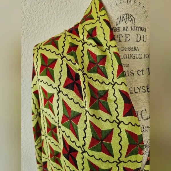 Chartreuse & Red Geometric Star Pashmina Scarf with Tassel Fringe - Image 3