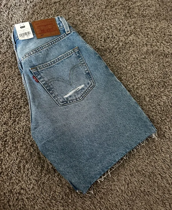 Levi's 501 Shorts - Image 6