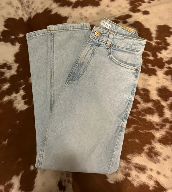 Zara Jeans - Image 2