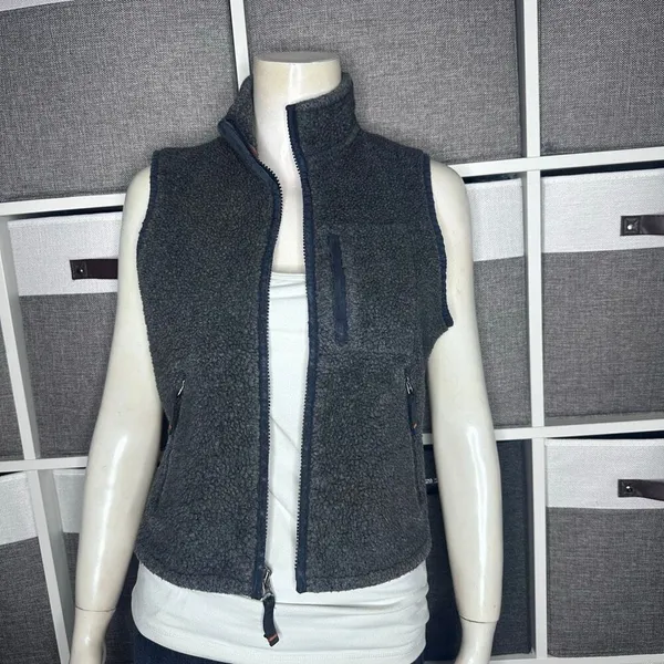Abercrombie and Fitch Sherpa Vest Size Small - Image 12