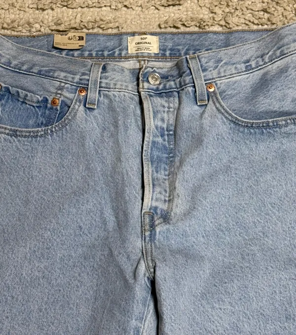New Women’s Levi’s 501 High-Rise Straight Leg Chaps Two Tone Jeans, Size 32/30 - Image 4