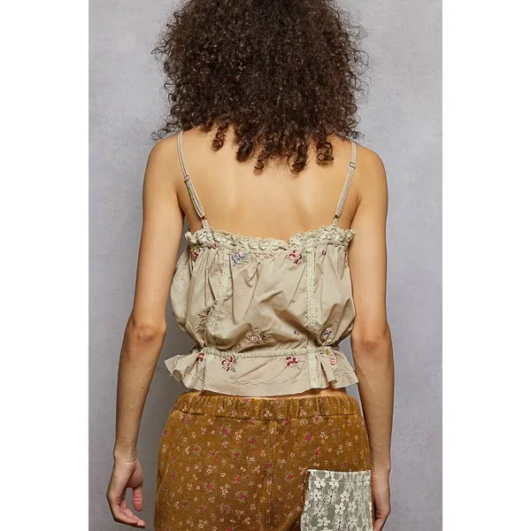 POL Button Down Floral Embroidered Cropped Cami with Lace Detail - Large‎ - Image 4