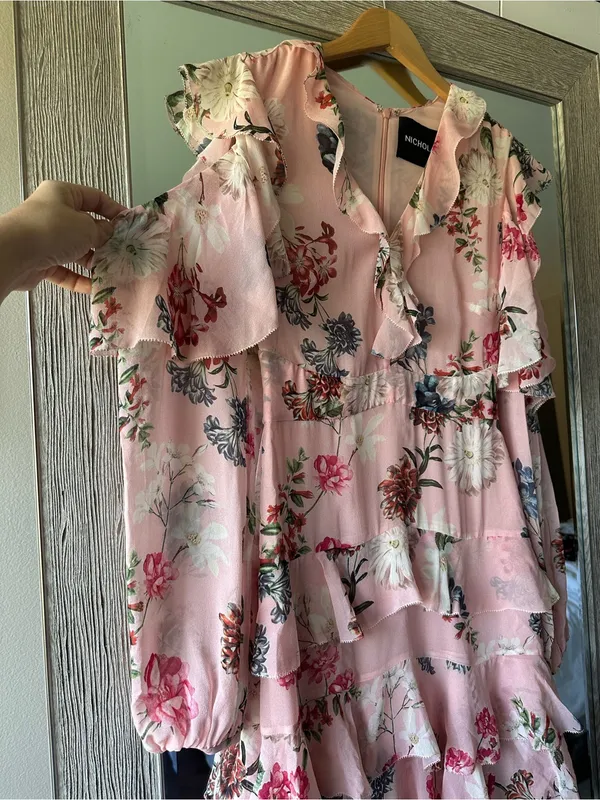 NICHOLAS Pink Floral Long Sleeve Ruffle Cold Shoulder 100% Silk Dress Size 2 XS - Image 3