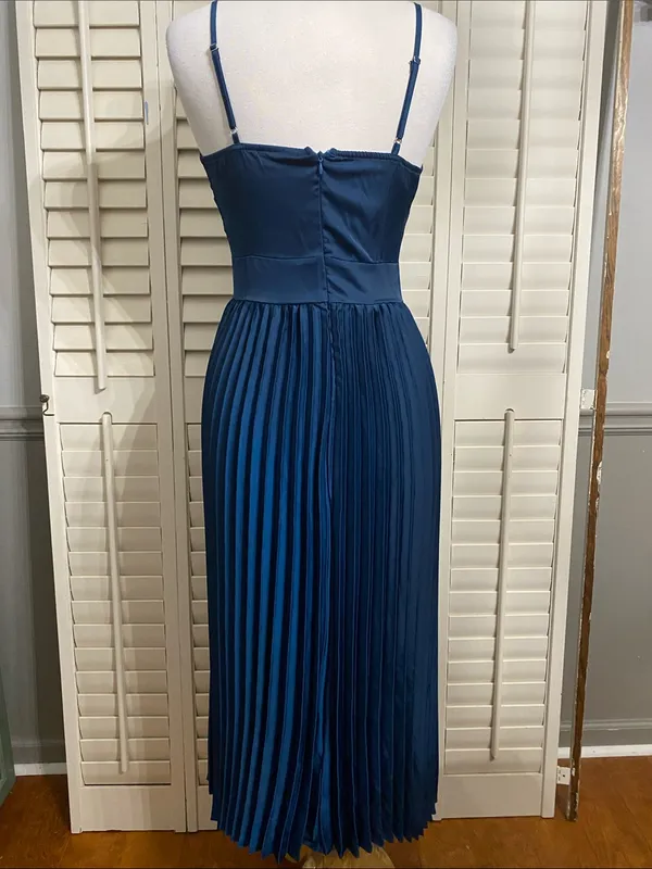 Cupshe Navy Satin Twist-Front Midi Dress - Image 9