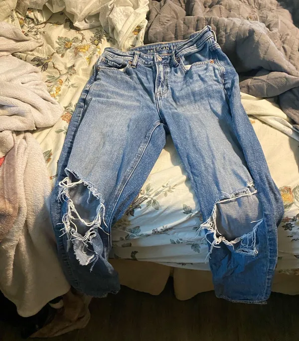 American Eagle Jeans Strigid Ripped - Image 3