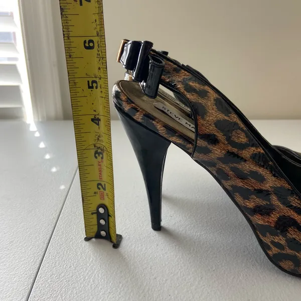 Steve Madden women’s Mevas glossy leopard‎ print bow sling back pumps heels 8.5 - Image 10