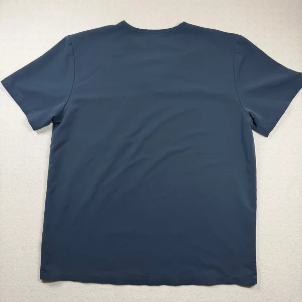 FIGS Leon Scrub Top Men’s XL Navy Blue Technical Collection V-Neck 3 Pocket - Image 2