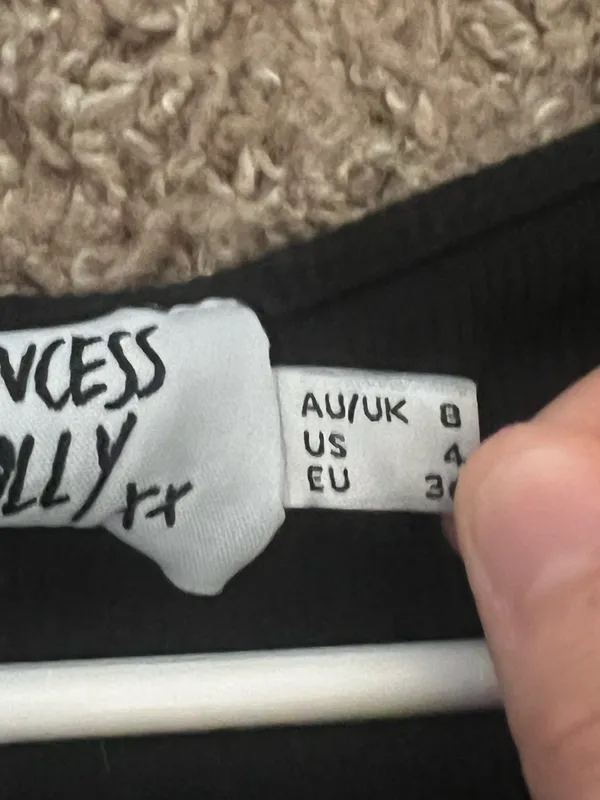 Princess Polly Cut-Out Long Sleeve Black - Image 3