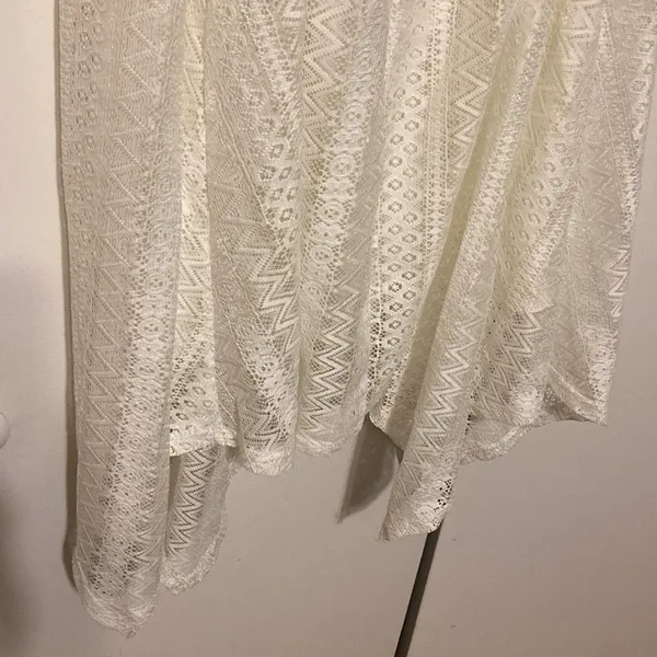 No Boundaries Size Medium (7-9) White Dress - Image 8