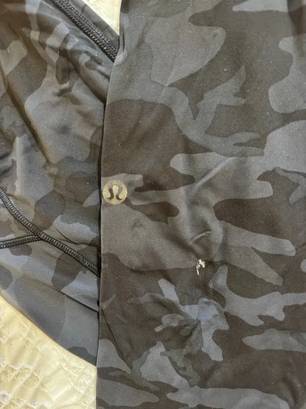Lululemon Black Camo Leggings Align 25" - Image 2