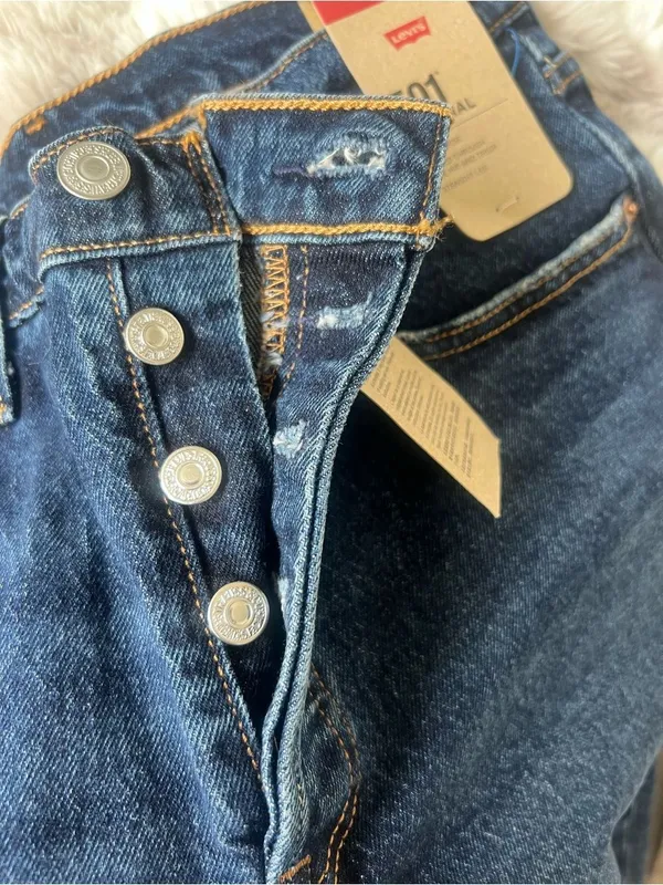 Levi's 501 Original NWT High Rise Straight Leg Jeans Dark Wash Women's Size 30 - Image 8