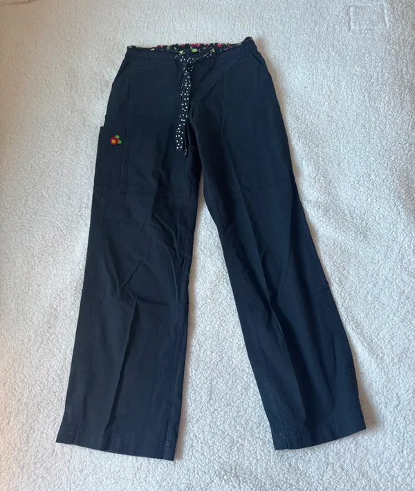 Cherry Cargo Pants Black - Image 2