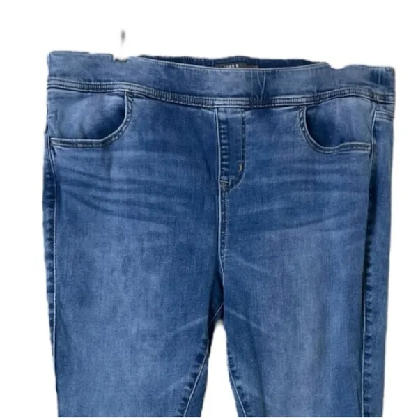 Torrid Lean Jean Super Soft Pull On Ankle Medium Stone Wash Women’s Size 2X - Image 3