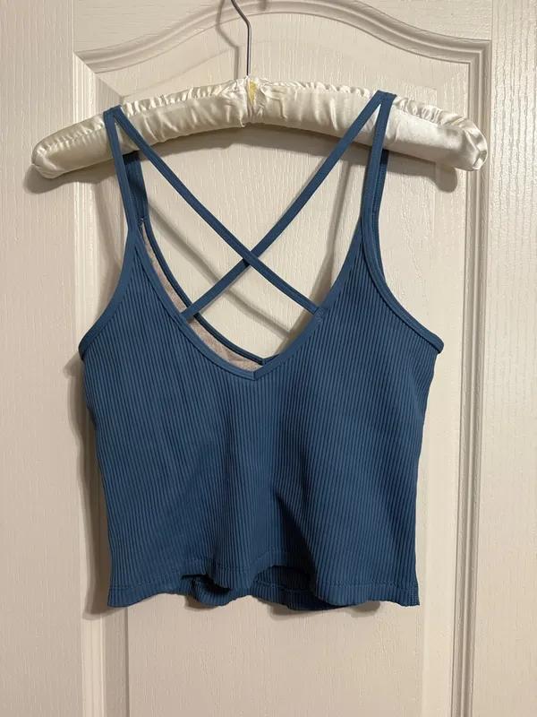 Vuori Rib Crop Tank Stone Activewear Athleisure Yoga Minimalist Gym Pilates - Image 3