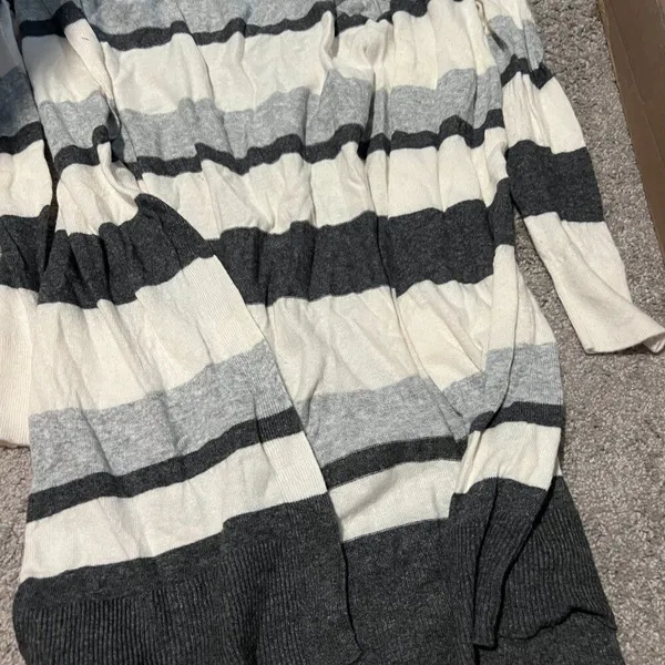 Loft medium long cardigan‎ - Image 4