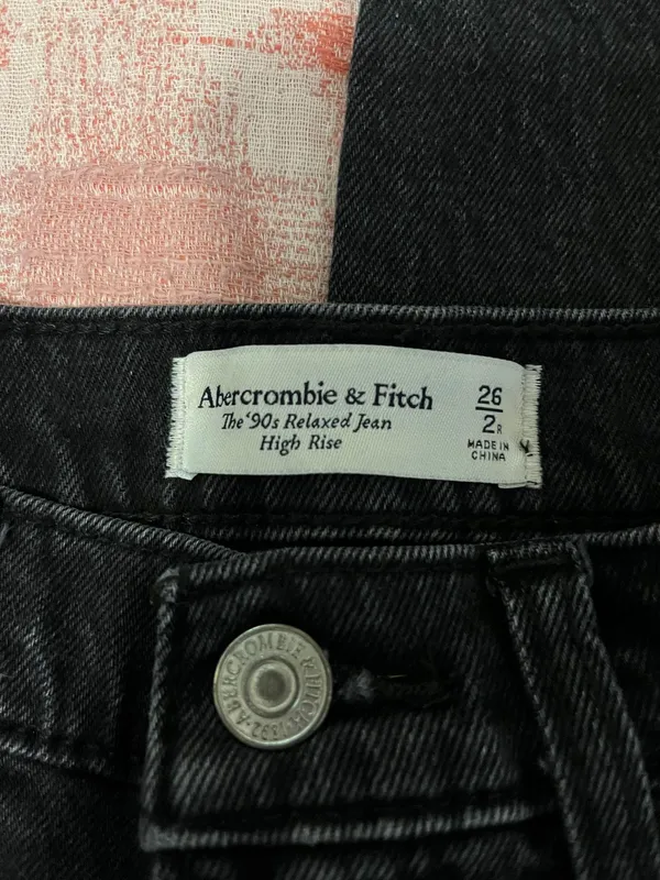 Abercrombie Jeans - Image 2
