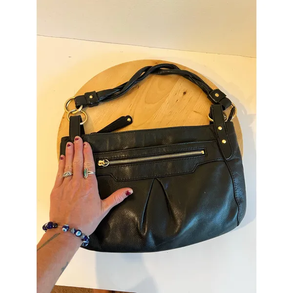 Audrey Brooke Black Genuine Soft Leather Medium Shoulder Bag - Image 10